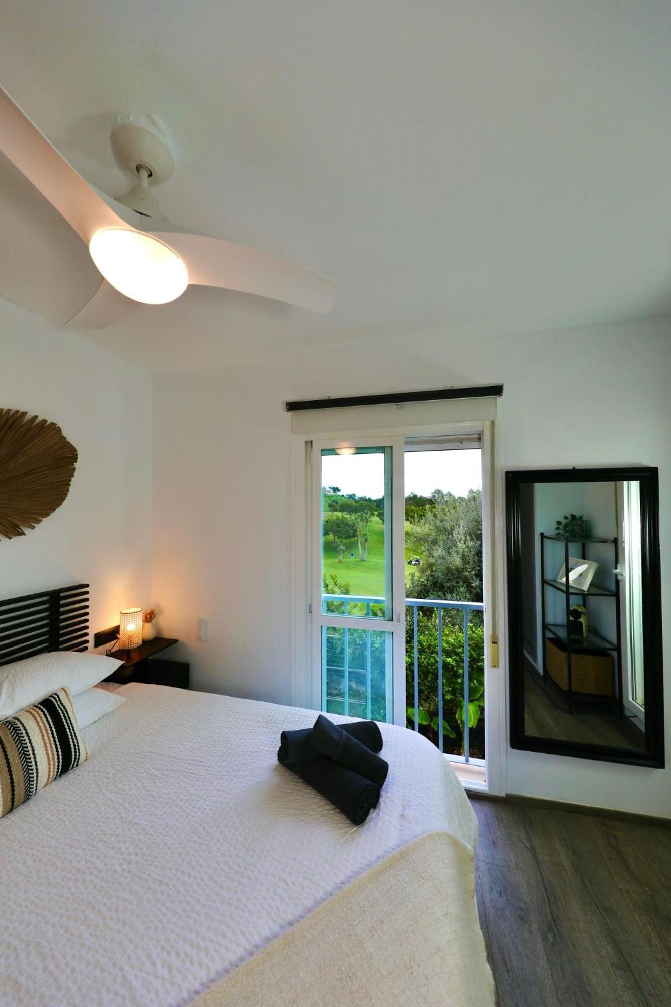 Casa Lozano Golf And Beach Caleta de Vélez Eksteriør billede